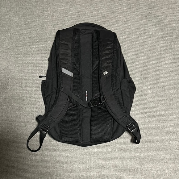The North Face Black Men's Backpack - Picture 2 of 2